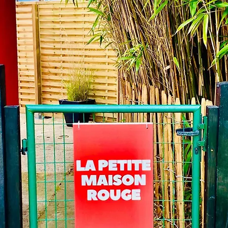בית נופש La Petite Maison Rouge