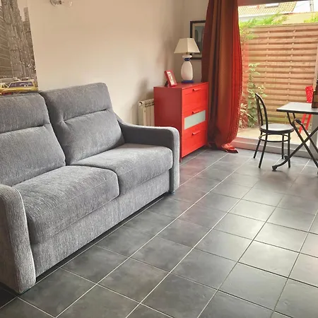 La Petite Maison Rouge
